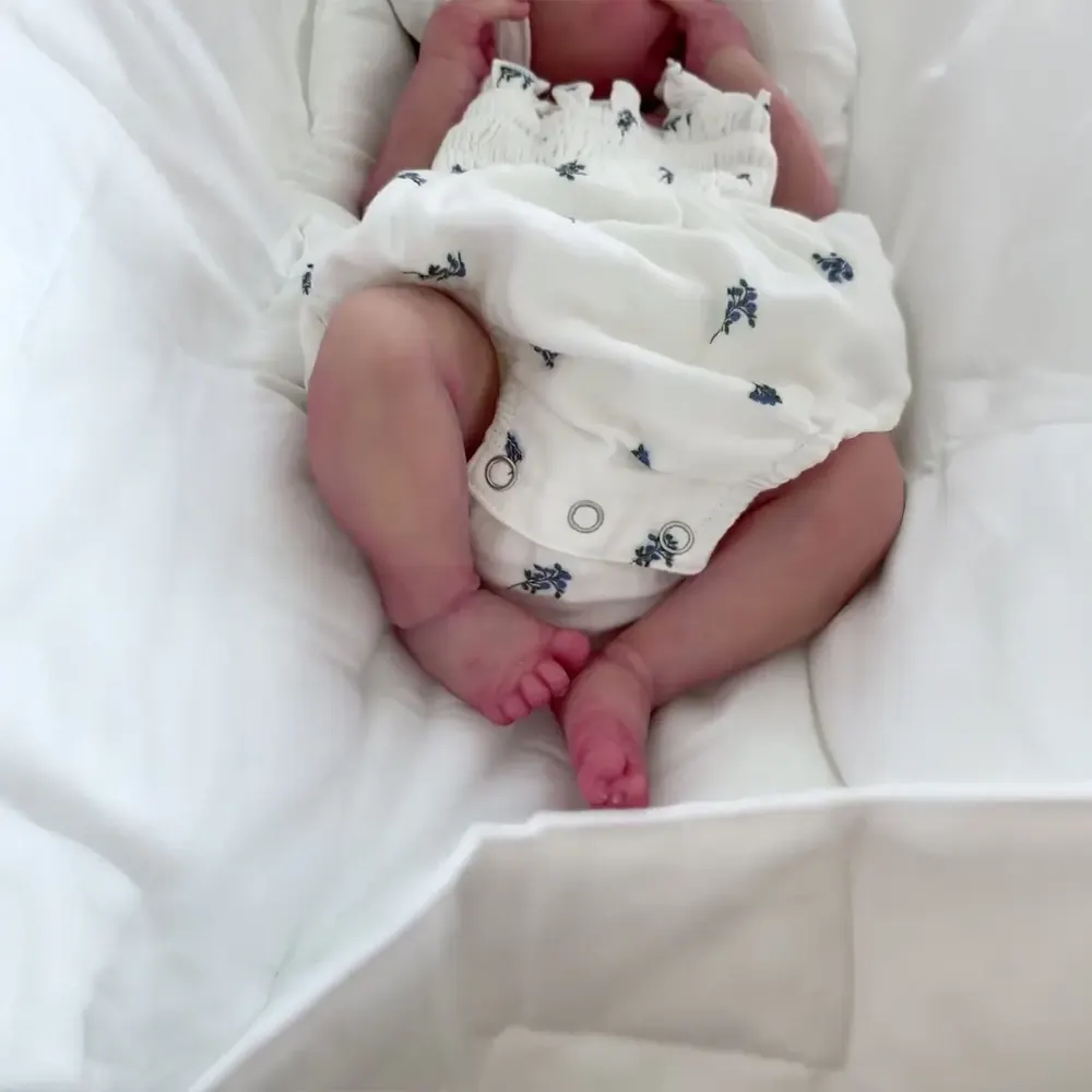 12"&16" Flexible Full Body Silicone Reborn Baby Doll, photograph 6