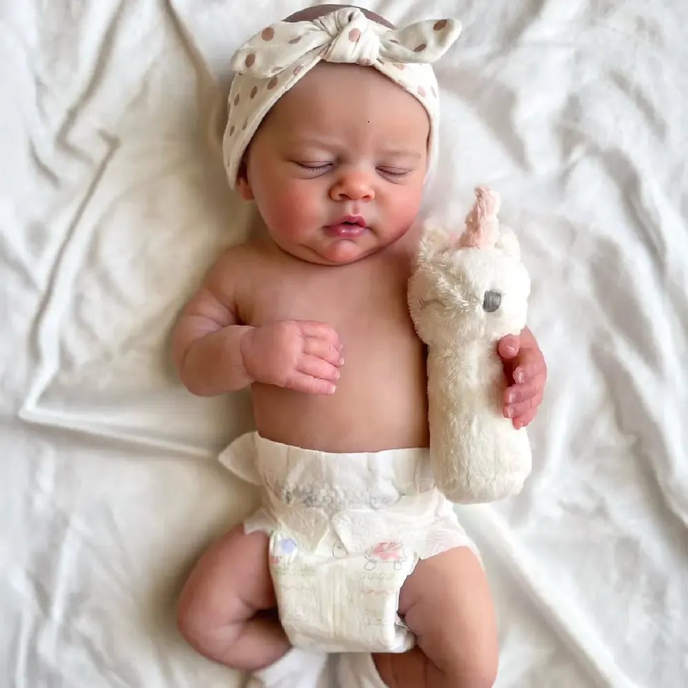 12" & 16" Realistic Silicone Sleeping Baby with Brown Hair and Closed Eyes Suitable, photograph 4