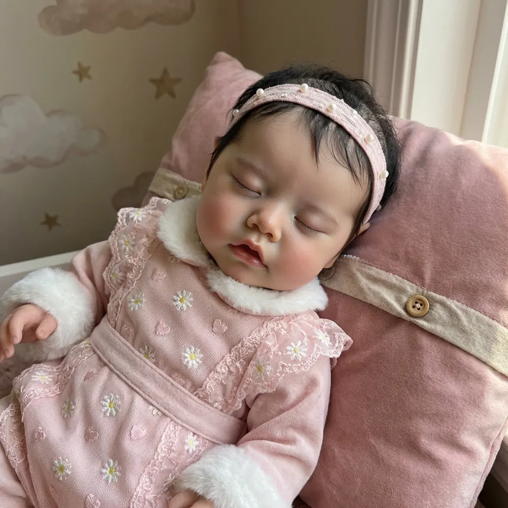 17" Reborn Baby Girl with Closed Eyes and Tiny Nose, Newborn Dolls as a Gift