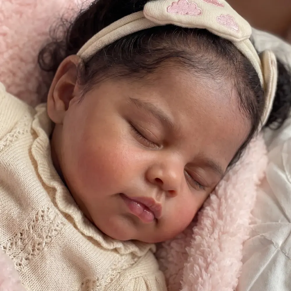 20" Lifelike African American Reborn Baby Girl – Veradis, photograph 2