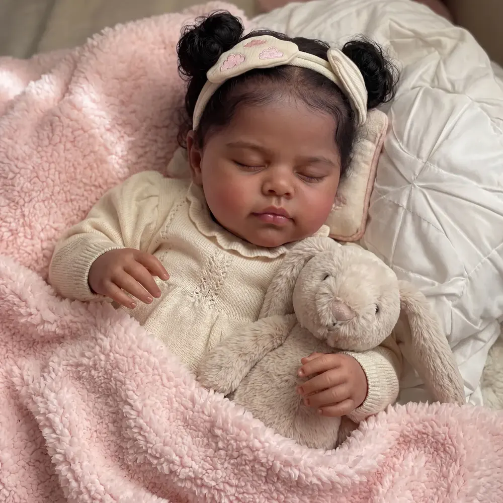 20" Lifelike African American Reborn Baby Girl – Veradis, photograph 4