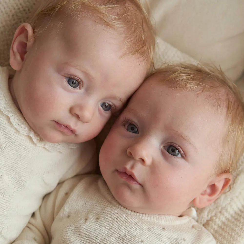 20" Realistic Reborn Baby with Soft Weighted Cloth Body, photograph 3