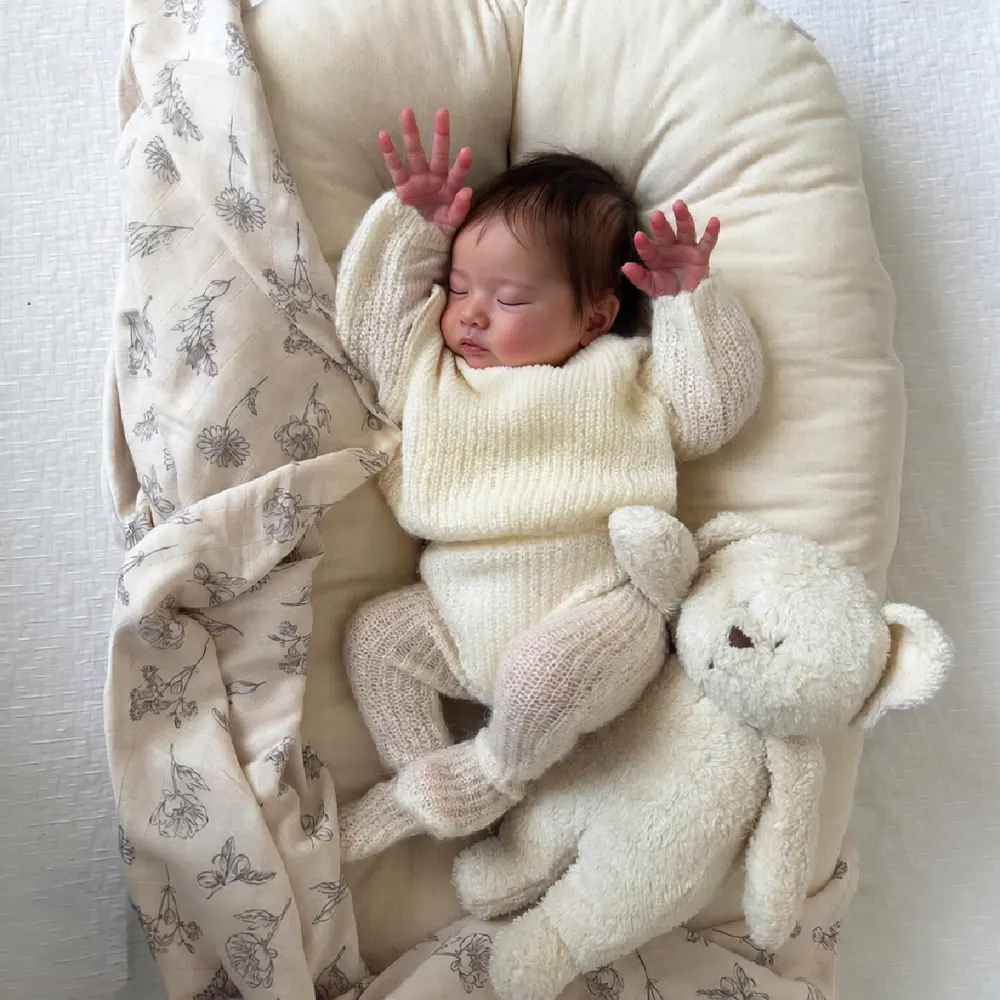 20" Realistic Vinyl Sleeping Baby Girl Doll with Painted Hair and White Skin Tone, photograph 2