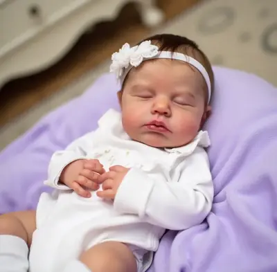 20" Reborn Lifelike Sleeping Baby Girl Fukion Cloth Body Reborn Doll Set