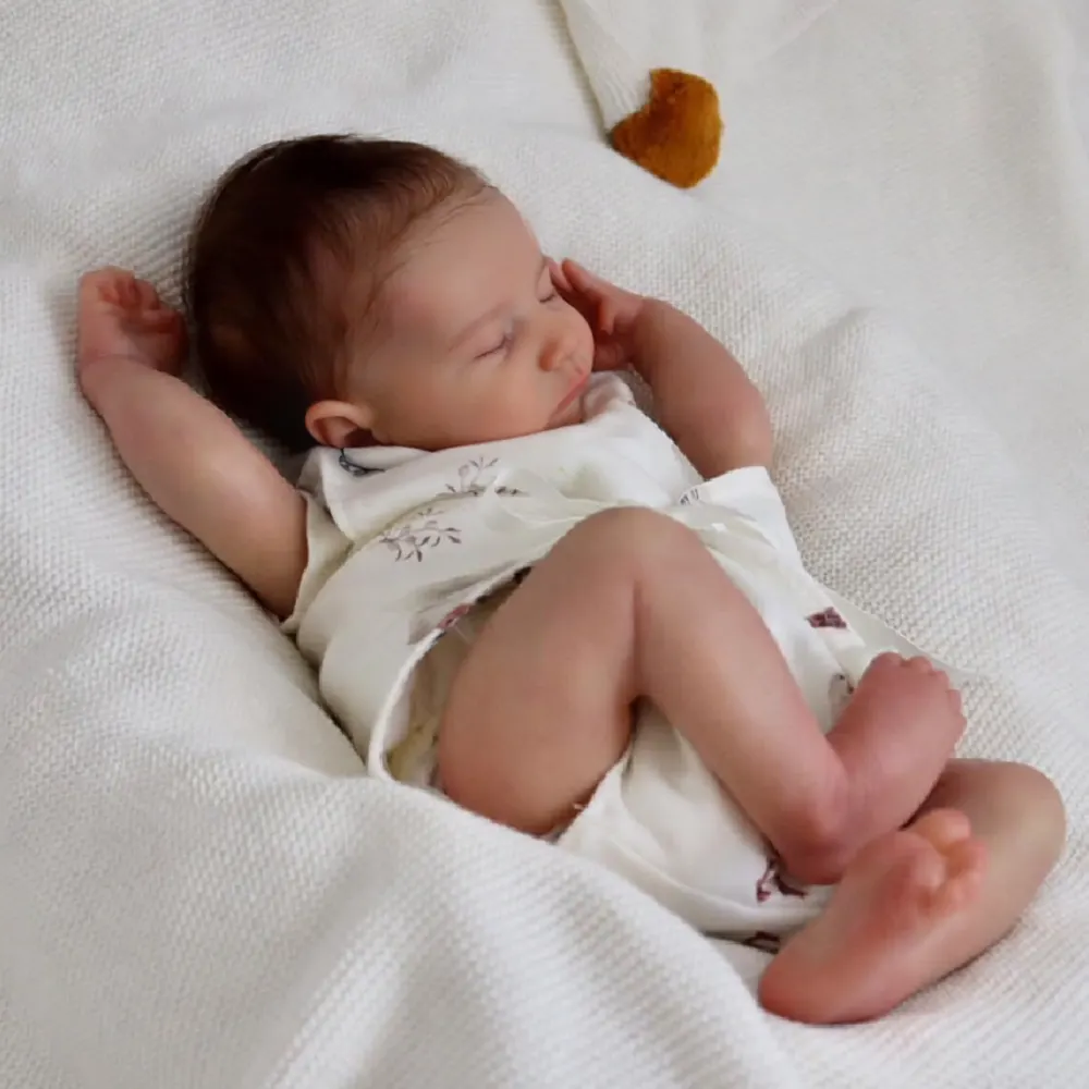 20" Silicone Vinyl Newborn Boy with Brown Hair, photograph 4