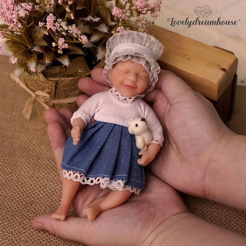 6" April Cute Mini Silicone Baby Doll Ooak, photograph 3