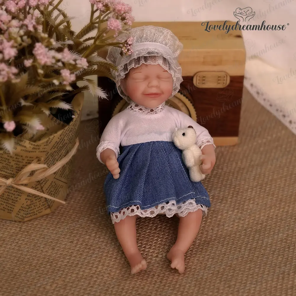 6" April Cute Mini Silicone Baby Doll Ooak, photograph 6