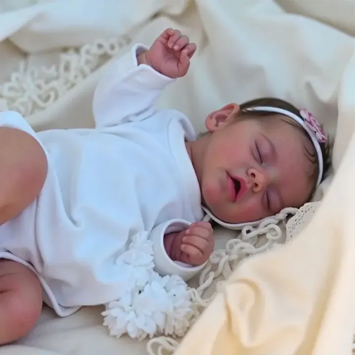 Drink and Wet System 12" & 16" Flexible Silicone Reborn Baby Doll, photograph 5