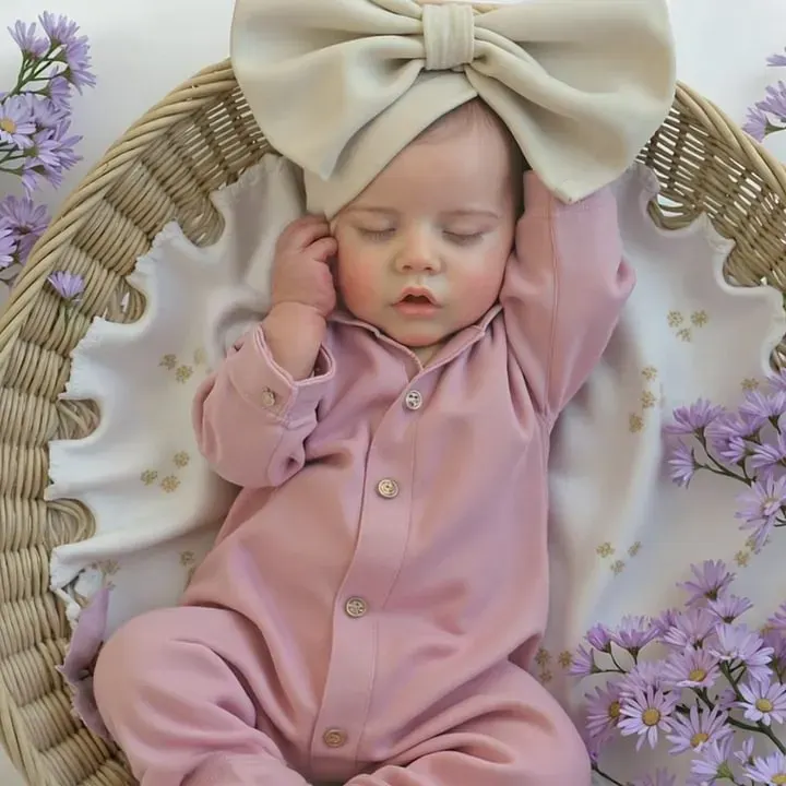 Drink and Wet System 12" & 16" Flexible Solid Platinum Reborn Baby Doll, photograph 5