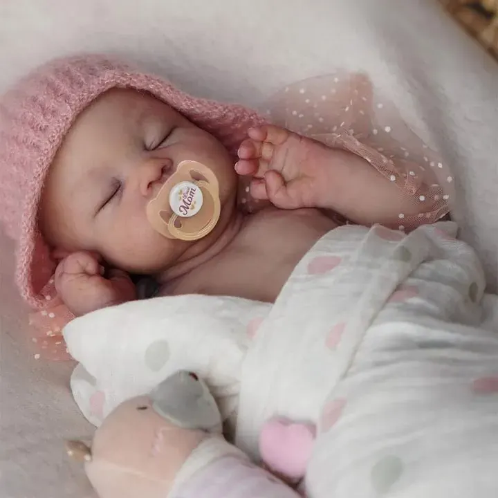 Drink and Wet System 12" & 16" Full Body Silicone Reborn Baby Doll, photograph 5