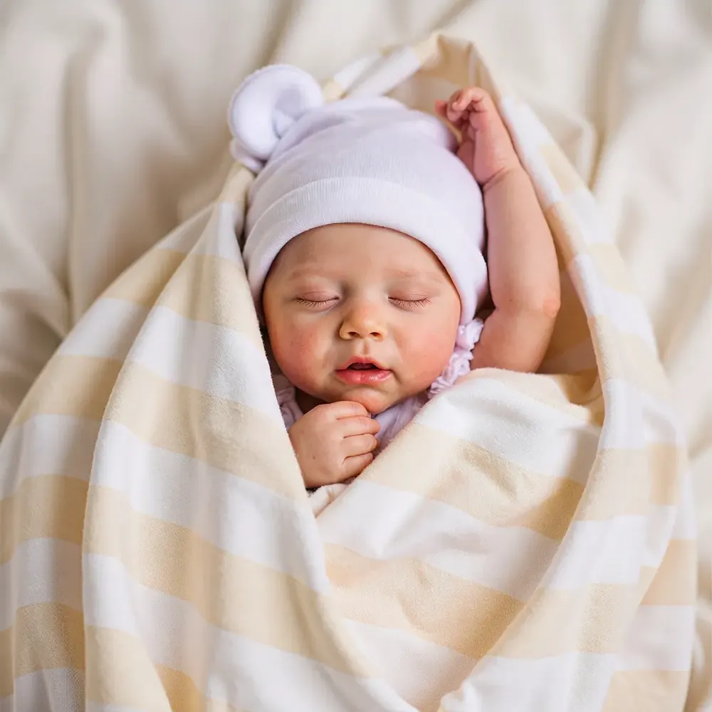 17" Lifelike Sleeping Weighted Silicone Vinyl Newborn Baby Girl Doll Named Nisina, photograph 5