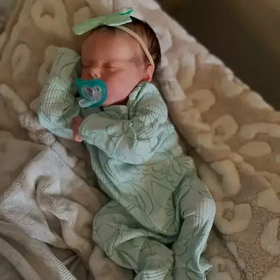 17" Real Lifelike Sleeping Girl Reborn Soft Silicone Vinyl Baby Doll Enkira
