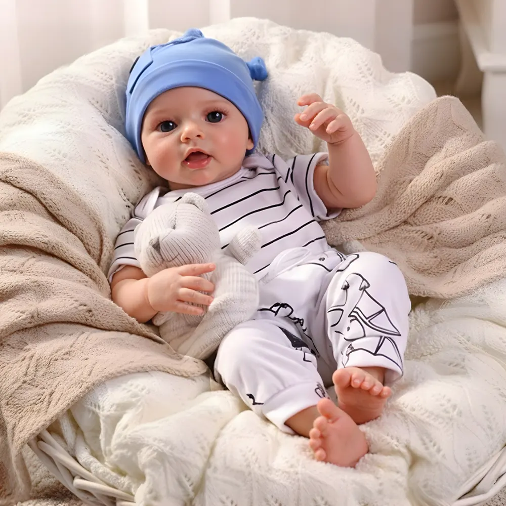17" Lifelike Reborn Doll Featuring Heartbeat Coos and Breath Function, photograph 2