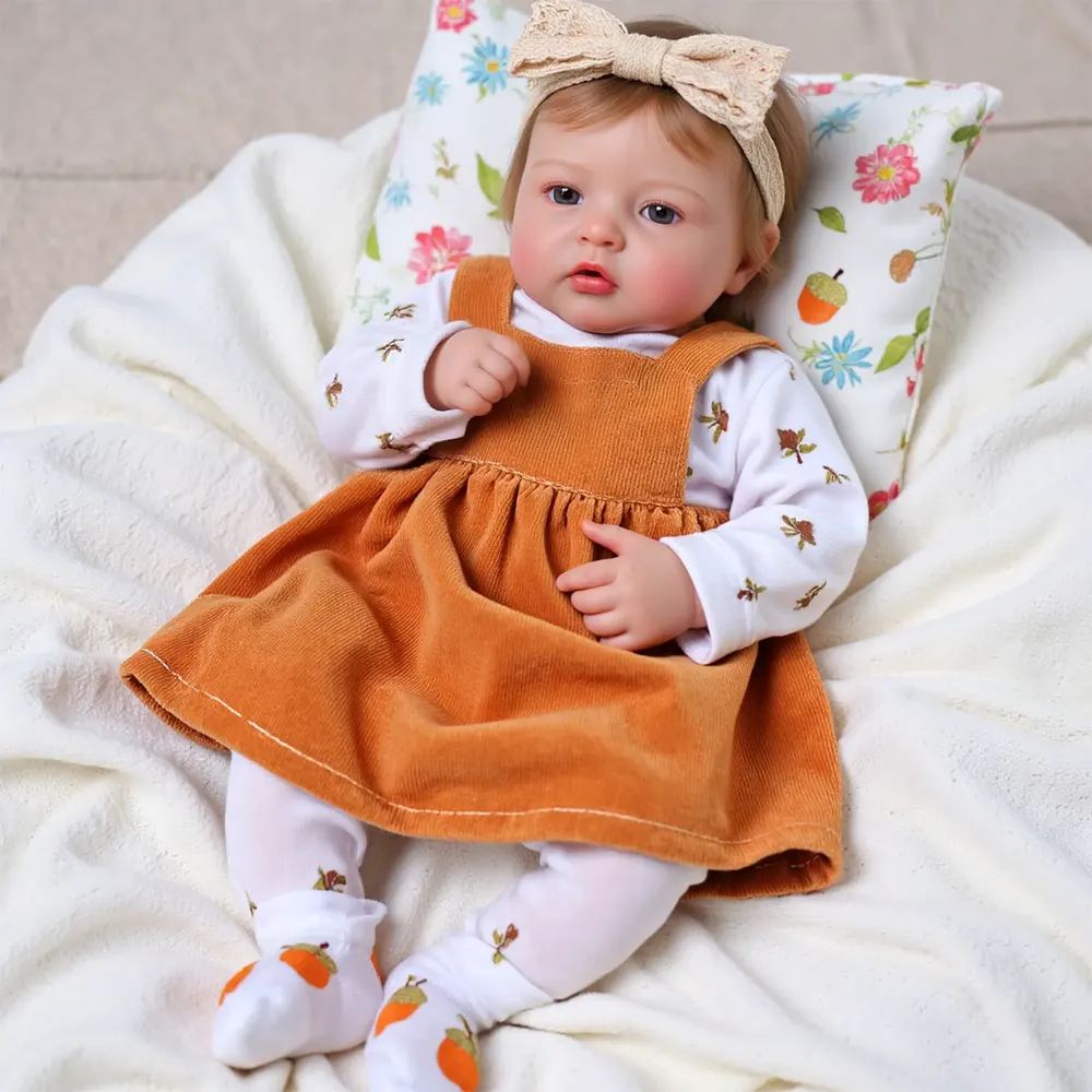 Babeside Quiet Reborn Baby Suri 17" Little Infant Girl, photograph 3