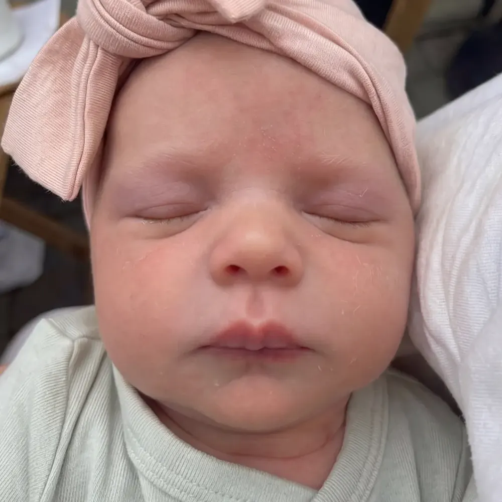 Lifelike Baby Girl/Boy 12"/16" Sizes, Reborn Newborn Girl with Smooth Realistic Skin, photograph 4
