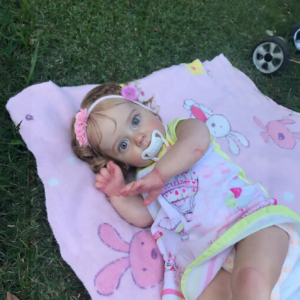 Reborn Baby Twins with Opened Eyes and Adorable Face, photograph 5